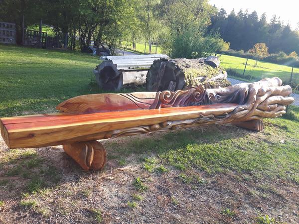 Bank Thema Metamorphose, Mammutbaum, 580 cm