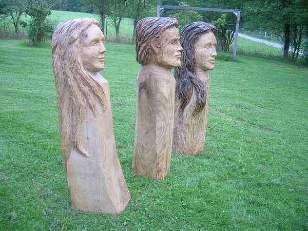 Portraits, Eiche, 140 cm